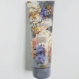 Bath and Body Works Ultra Shea Body Cream 8oz Almond Blossom